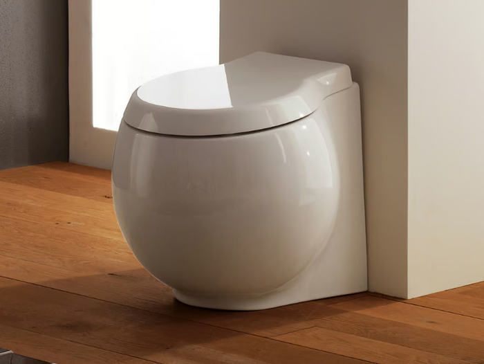 PLANET - Ceramic toilet _ Scarabeo Ceramiche